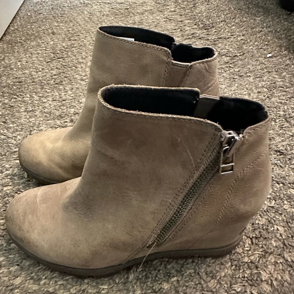 SOREL woman’s 8 - Picture 2 of 3